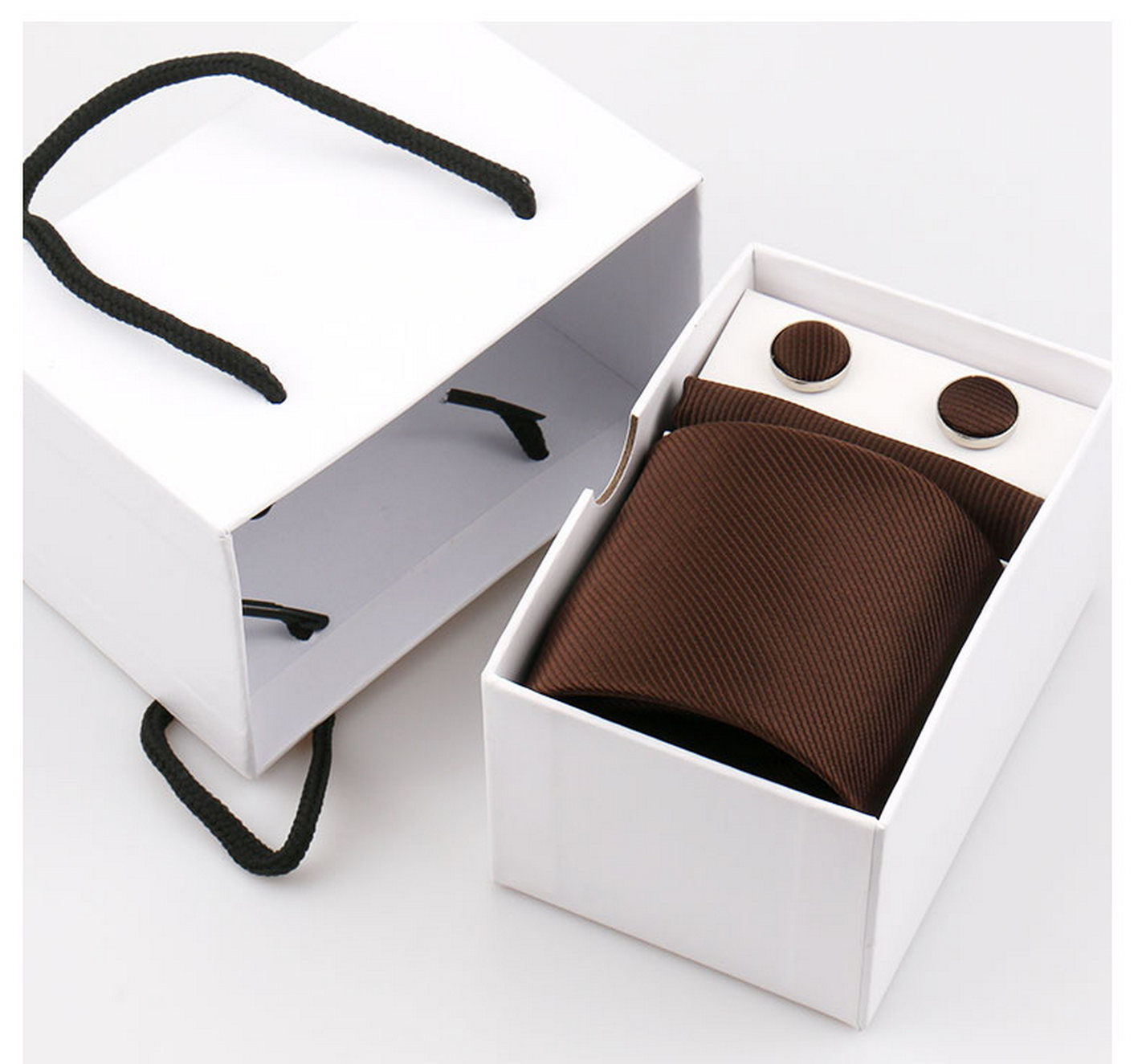 上品なメンズネクタイセット。幅7.5cmの無地ネクタイ、ポケ - Neck Tie Set Box のレビューと価格